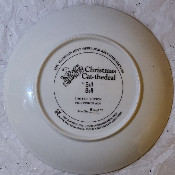 Christmas Cat-thedral By Bill Bell Plate - Picture 5 of 6